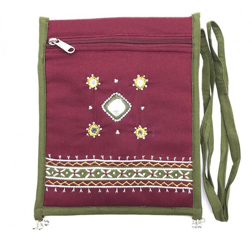 Handicraft shoulder bags